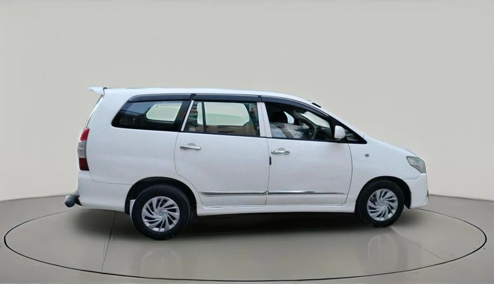 2012 Toyota Innova 2.5 GX 8 STR, Diesel, Manual, 1,19,235 km, exterior