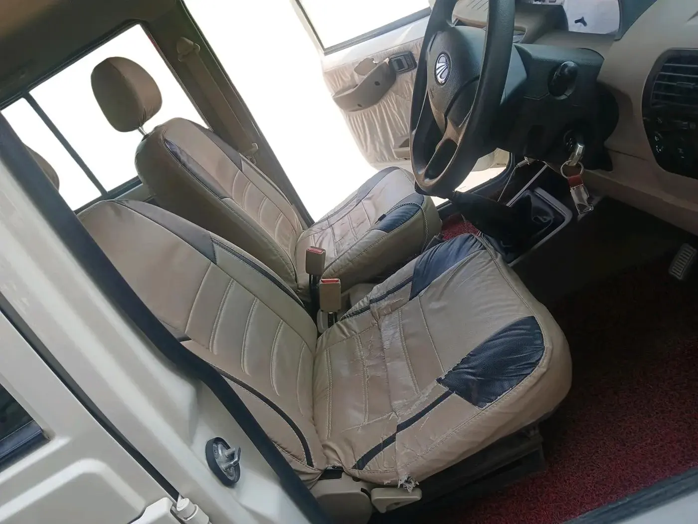 2020 Mahindra Bolero B6, Diesel, Manual, 46,763 km, interior