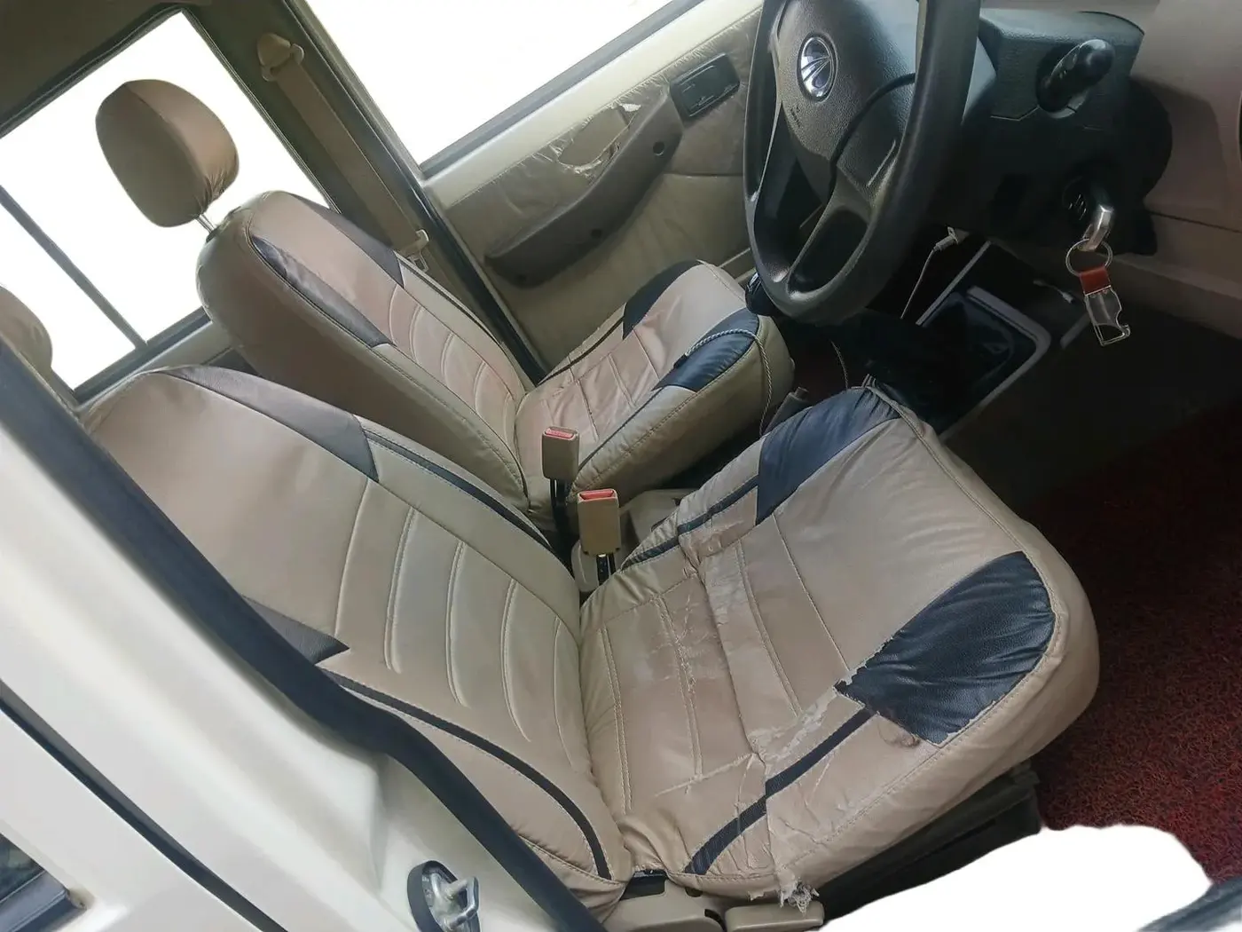 2020 Mahindra Bolero B6, Diesel, Manual, 46,763 km, interior