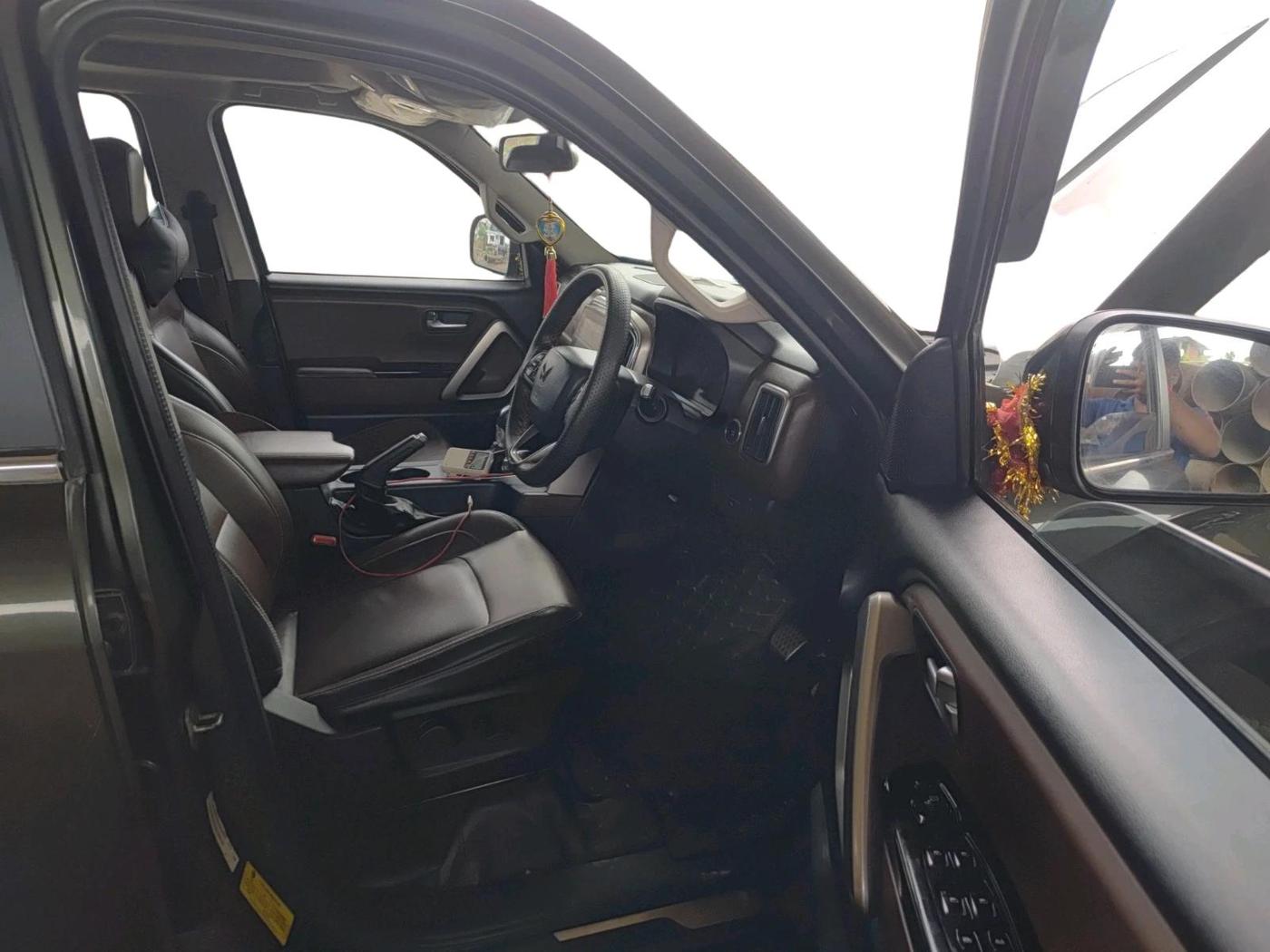 2022 Mahindra SCORPIO-N Z8 L PETROL AT 7 STR, Petrol, Automatic, 18,485 km, interior