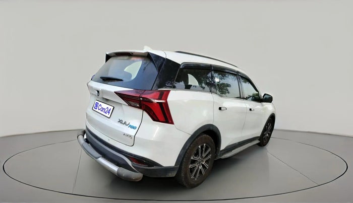2023 Mahindra XUV700 AX 7 LUXURY D MT 7 STR, Diesel, Manual, 43,315 km, exterior