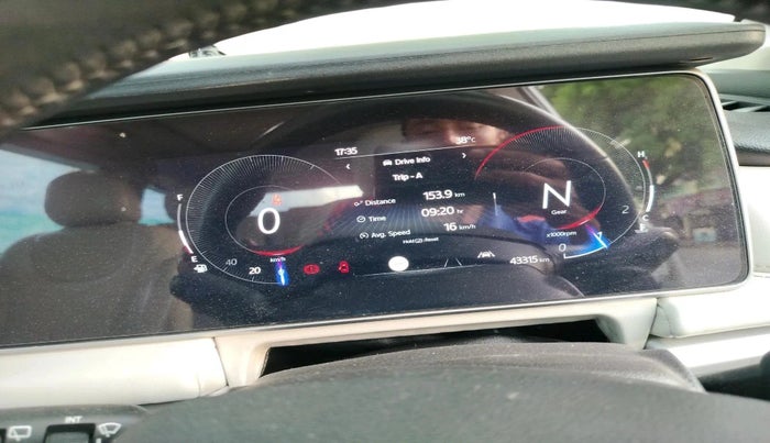 2023 Mahindra XUV700 AX 7 LUXURY D MT 7 STR, Diesel, Manual, 43,315 km, interior