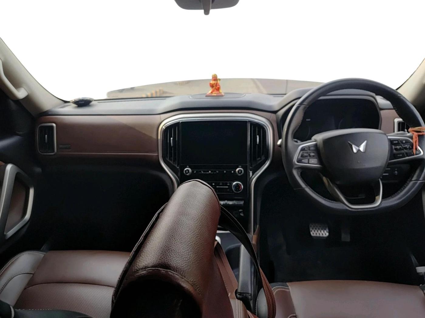 2022 Mahindra SCORPIO-N Z8 L PETROL AT 7 STR, Petrol, Automatic, 34,475 km, interior