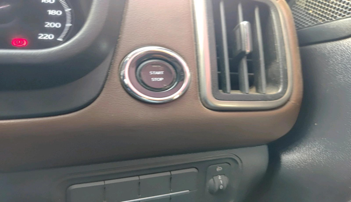 2022 Mahindra SCORPIO-N Z8 L PETROL AT 7 STR, Petrol, Automatic, 34,475 km, interior