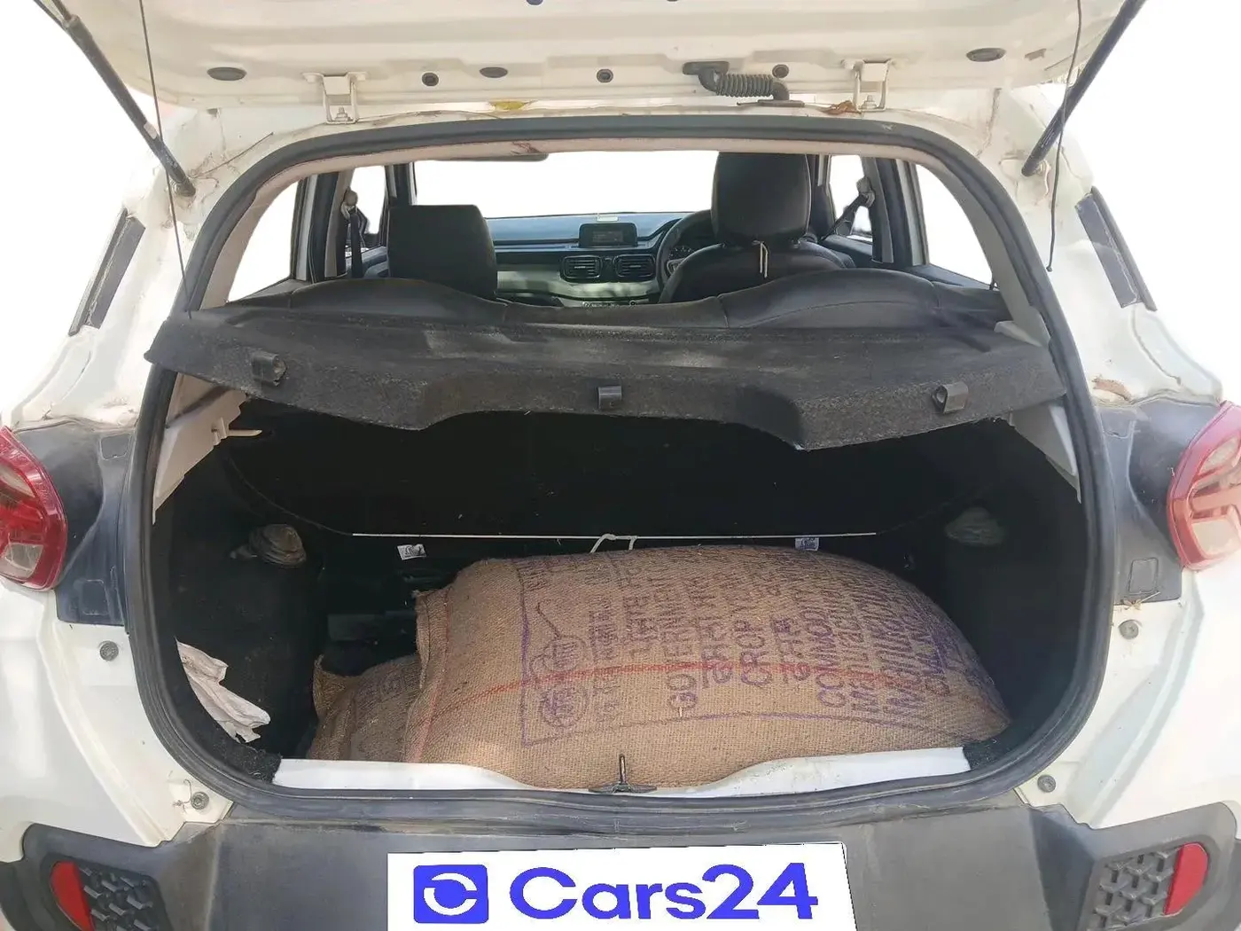 2023 Tata PUNCH ADVENTURE MT, Petrol, Manual, 25,663 km, exterior