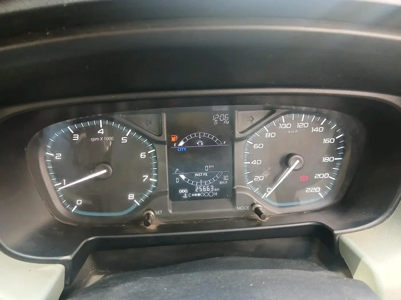 2023 Tata PUNCH ADVENTURE MT, Petrol, Manual, 25,663 km, interior