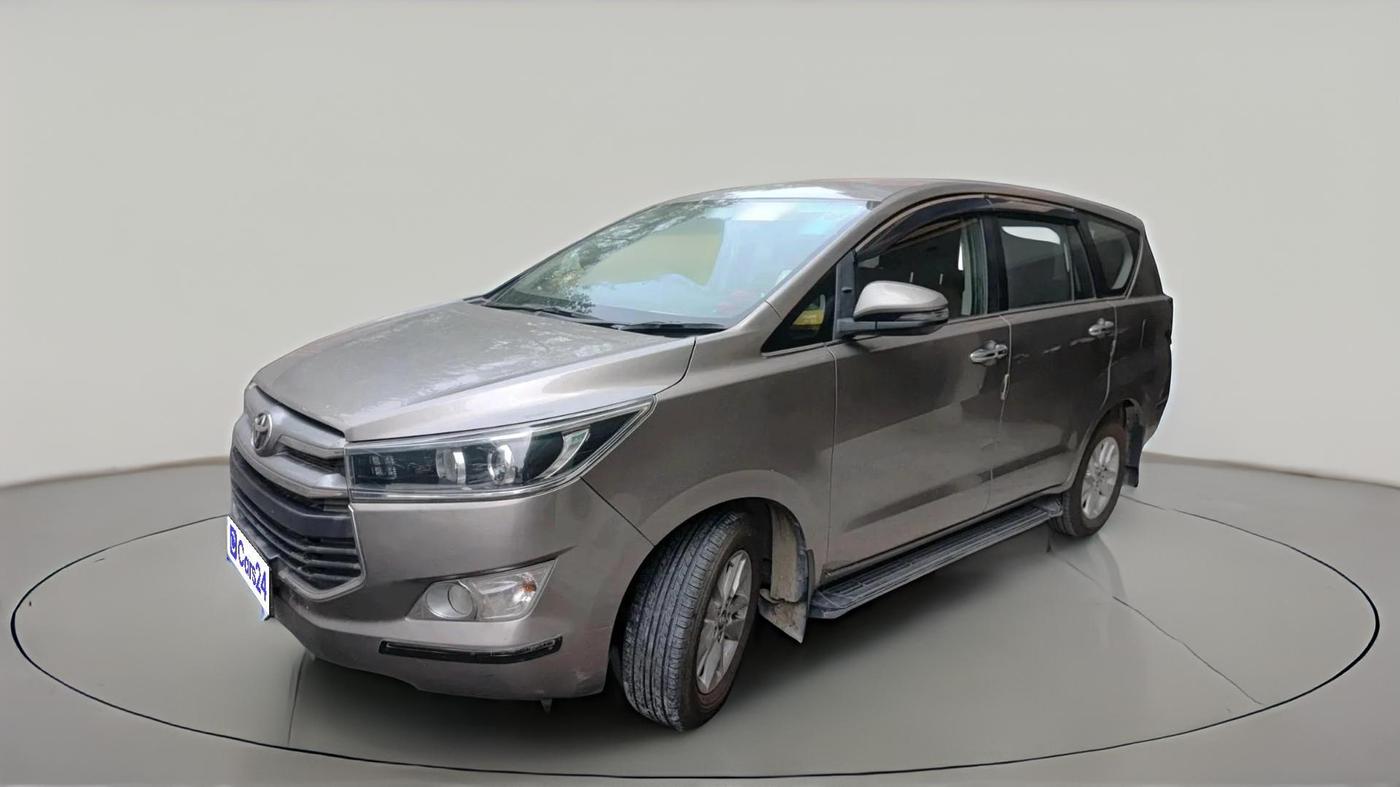 2018 Toyota Innova Crysta 2.4 VX 7 STR, Diesel, Manual, 1,02,966 km, exterior