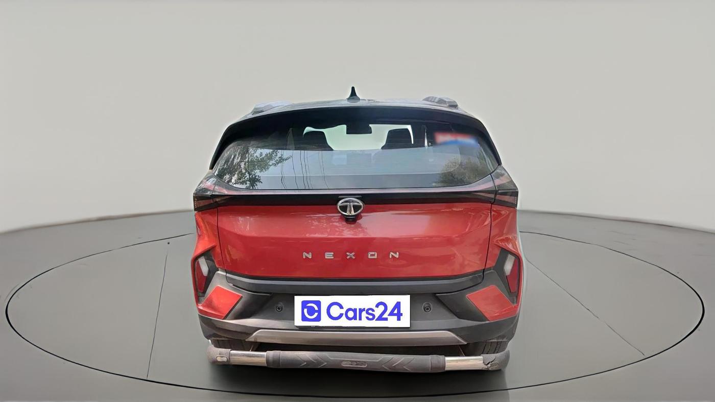 2023 Tata NEXON FEARLESS + SUNROOF AMT DUAL TONE 1.5 DIESEL, Diesel, Automatic, 45,155 km, exterior