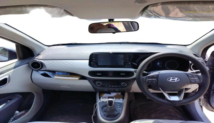 2025 Hyundai GRAND I10 NIOS Sportz (O) 1.2 Kappa AMT, Petrol, Automatic, 6,606 km, interior