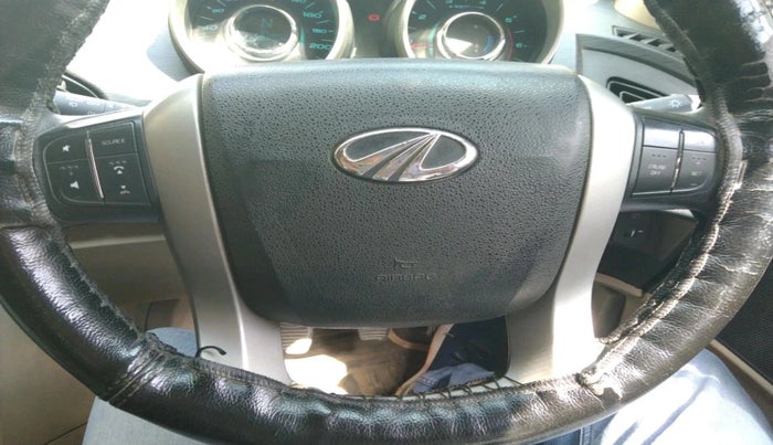 2018 Mahindra XUV500 W6, Diesel, Manual, 69,390 km, interior