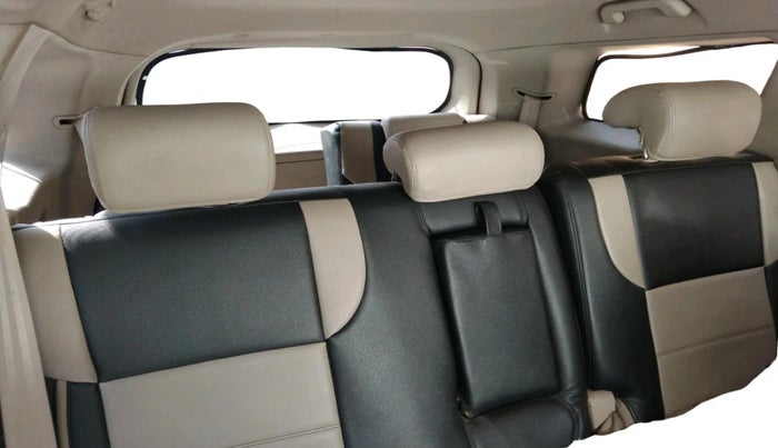 2018 Mahindra XUV500 W6, Diesel, Manual, 69,390 km, interior