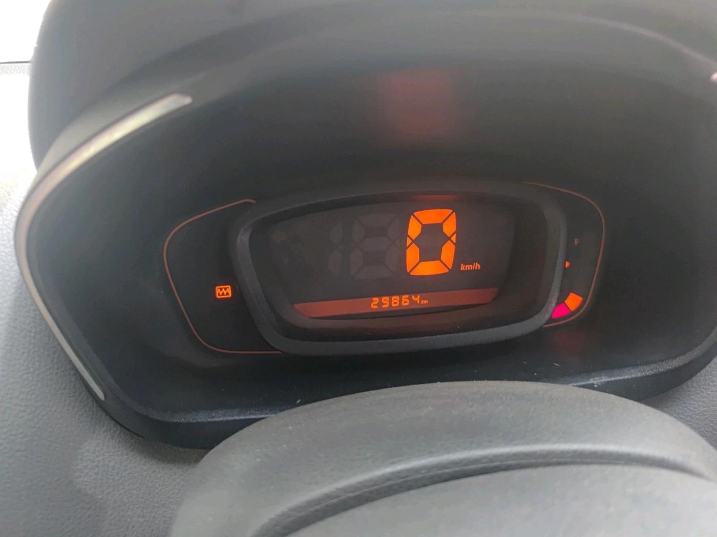 2016 Renault Kwid RXT 0.8 (O), Petrol, Manual, 29,864 km, interior