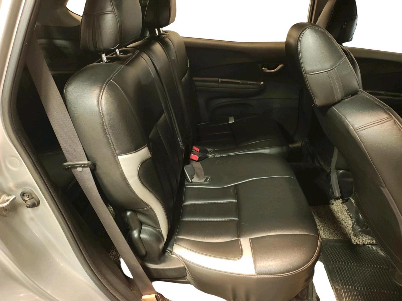 2017 Honda BR-V 1.5L I- DTEC V, Diesel, Manual, 1,55,228 km, interior