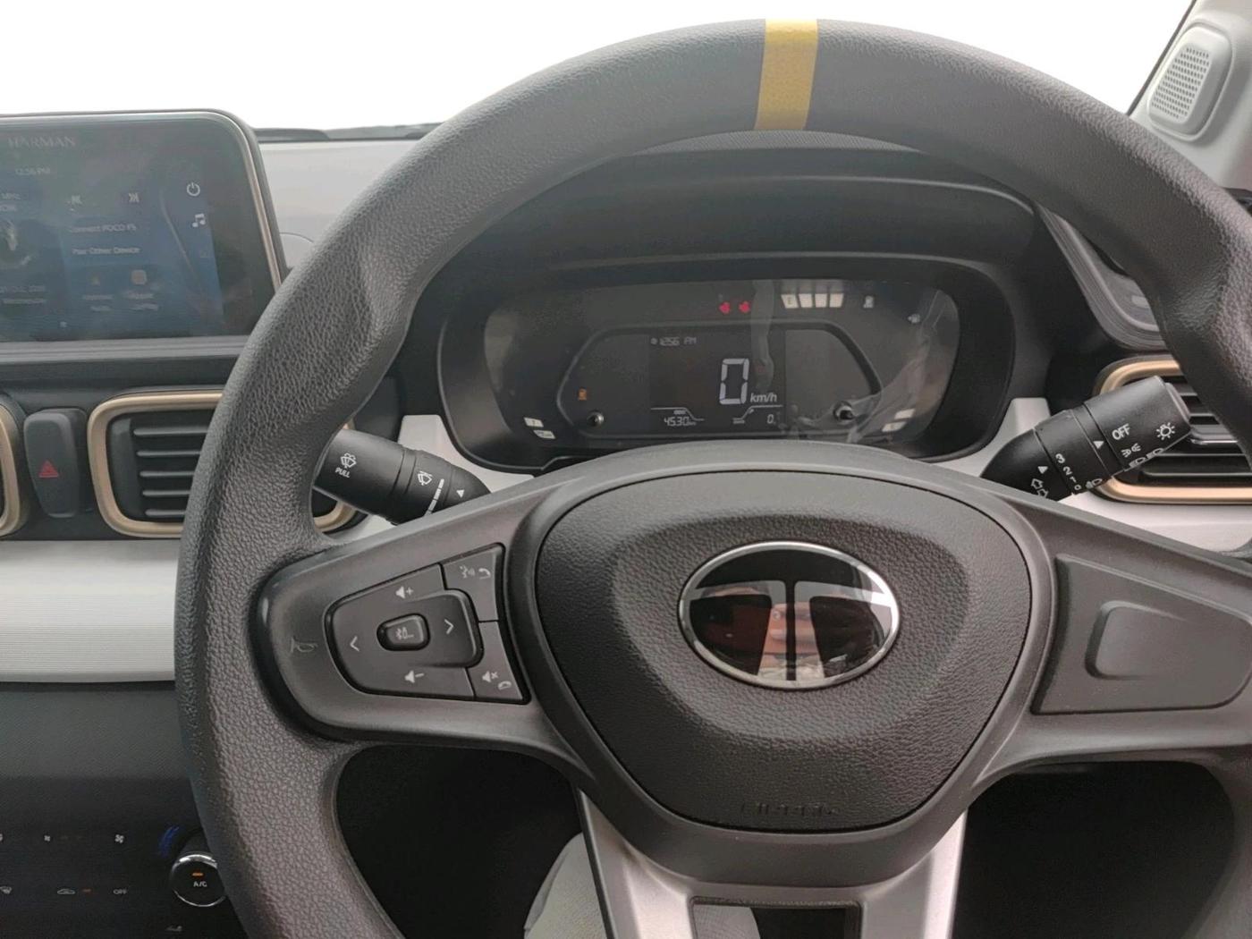 2024 Tata PUNCH ACCOMPLISHED MT CNG, CNG, Manual, 4,530 km, interior