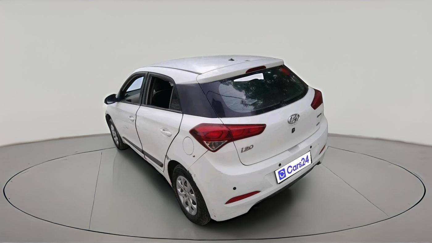 2015 Hyundai Elite i20 SPORTZ 1.4 CRDI, Diesel, Manual, 3,24,023 km, exterior