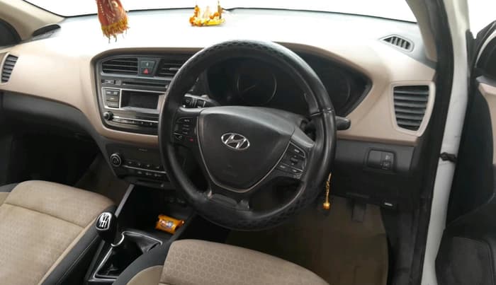 2015 Hyundai Elite i20 SPORTZ 1.4 CRDI, Diesel, Manual, 3,24,023 km, interior