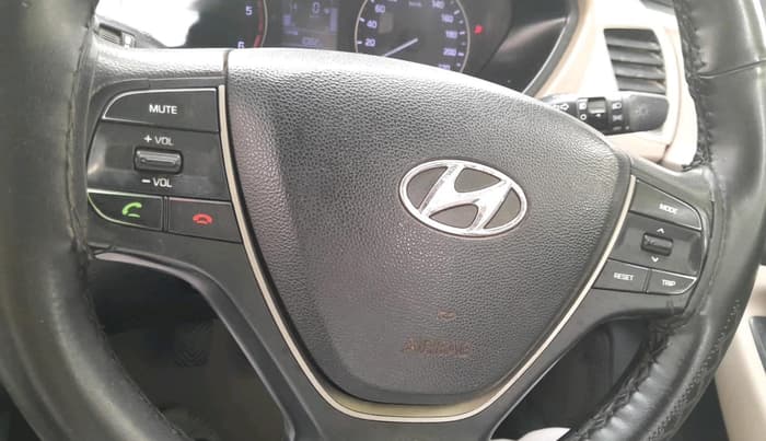 2015 Hyundai Elite i20 SPORTZ 1.4 CRDI, Diesel, Manual, 3,24,023 km, interior