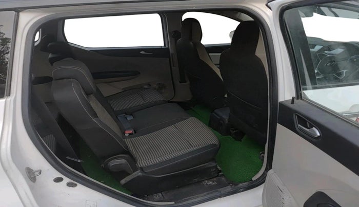 2023 Renault TRIBER RXZ DUAL TONE, Petrol, Manual, 46,912 km, interior