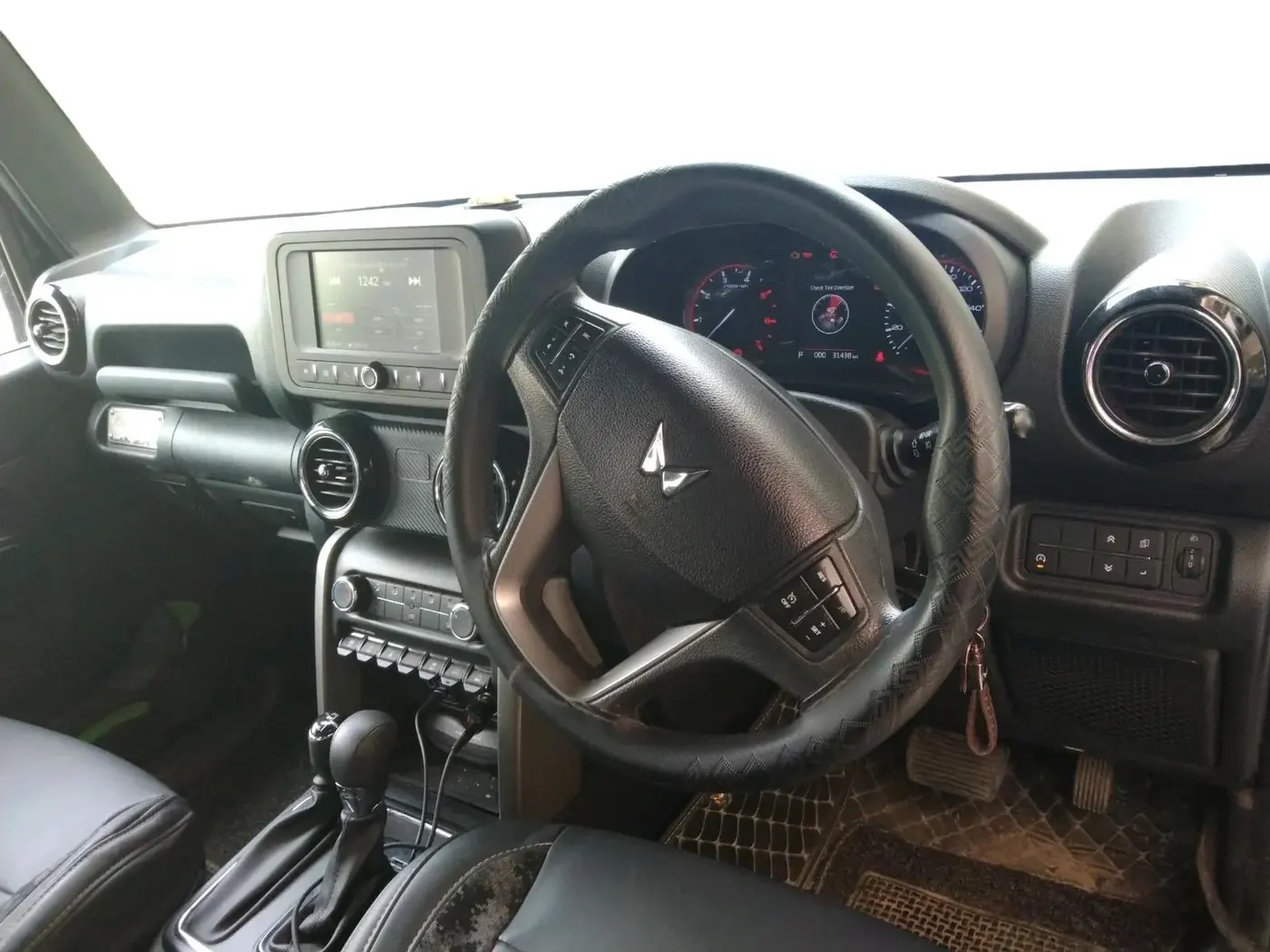 2024 Mahindra Thar LX D AT 4WD HT, Diesel, Automatic, 31,438 km, interior