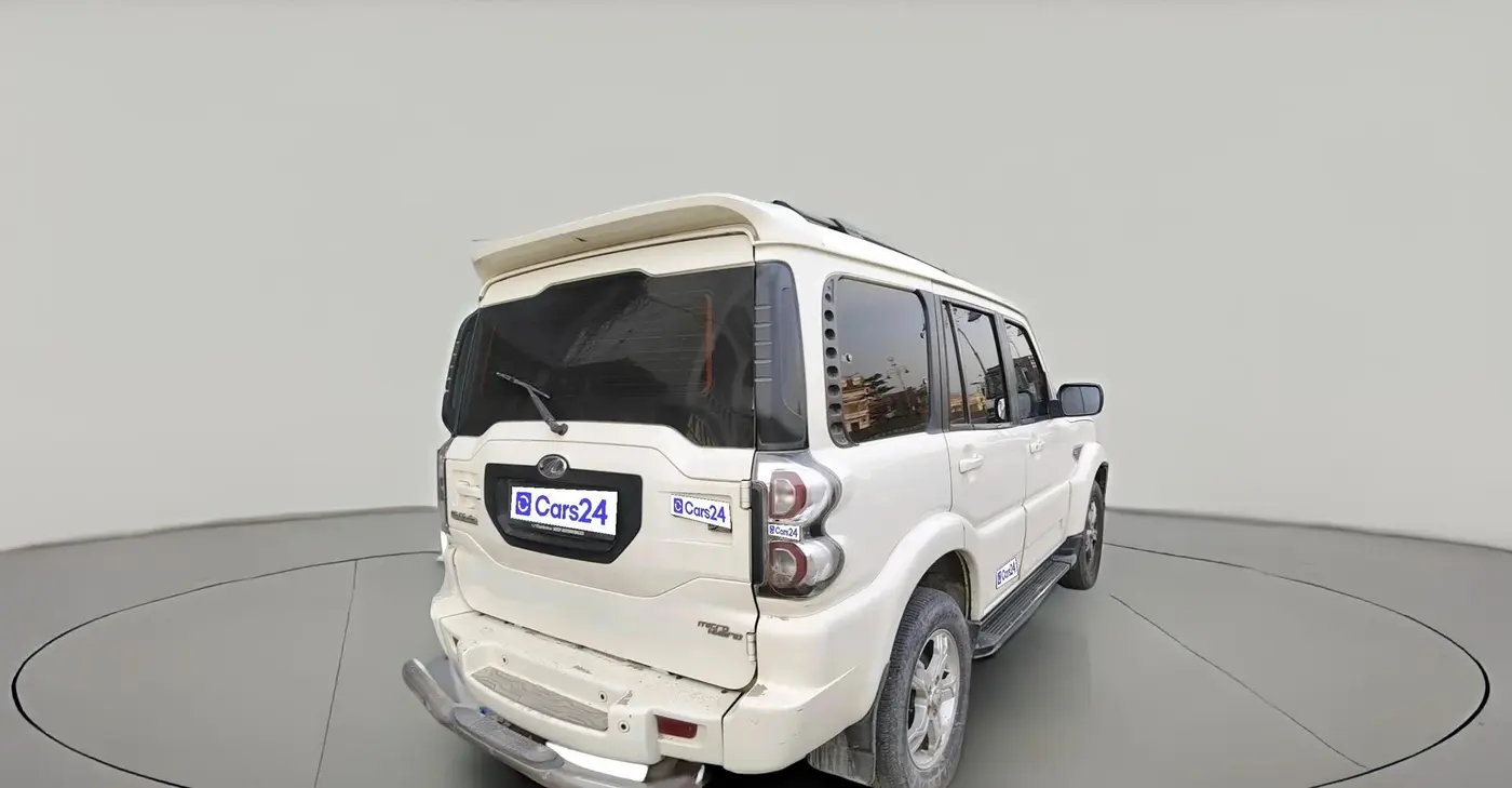 2015 Mahindra Scorpio S10, Diesel, Manual, 2,07,699 km, exterior