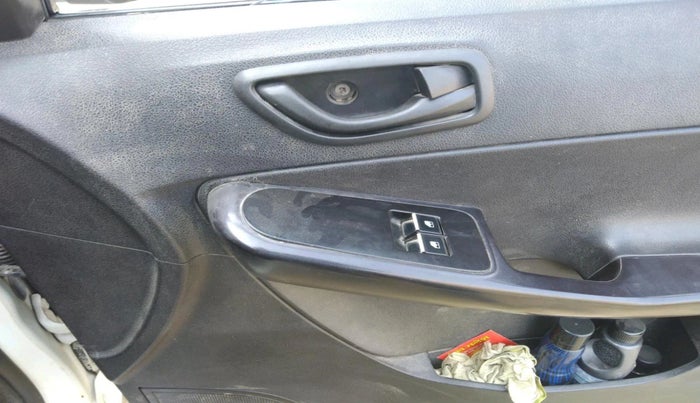 2016 Tata Zest XE 75PS DIESEL, Diesel, Manual, 85,361 km, interior