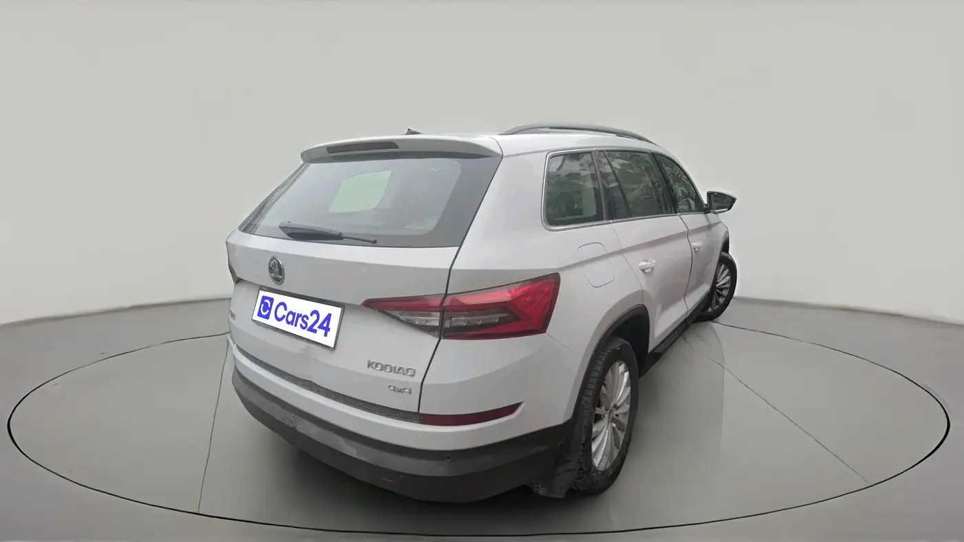2018 Skoda Kodiaq STYLE 2.0 TDI 4X4 AT, Diesel, Automatic, 1,63,635 km, exterior