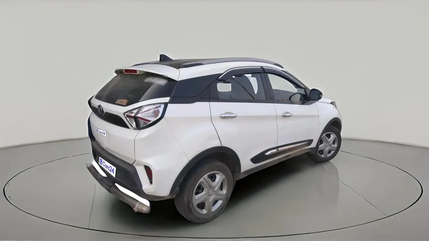 2023 Tata NEXON XM SUNROOF PETROL, Petrol, Manual, 48,990 km, exterior
