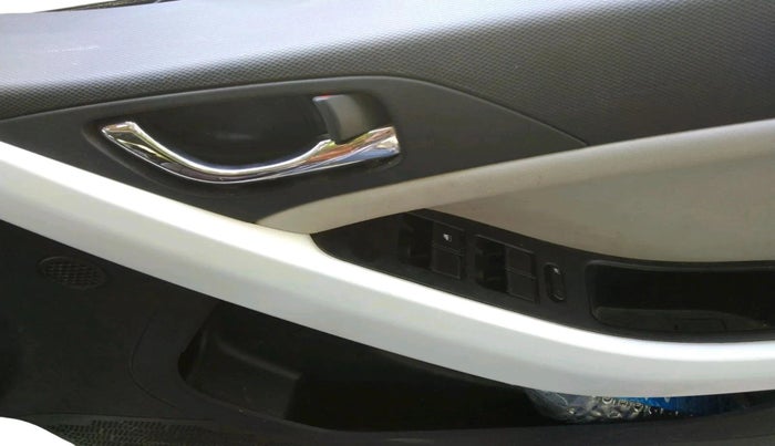 2024 Tata NEXON CREATIVE + 1.2 PETROL, Petrol, Manual, 29,265 km, interior