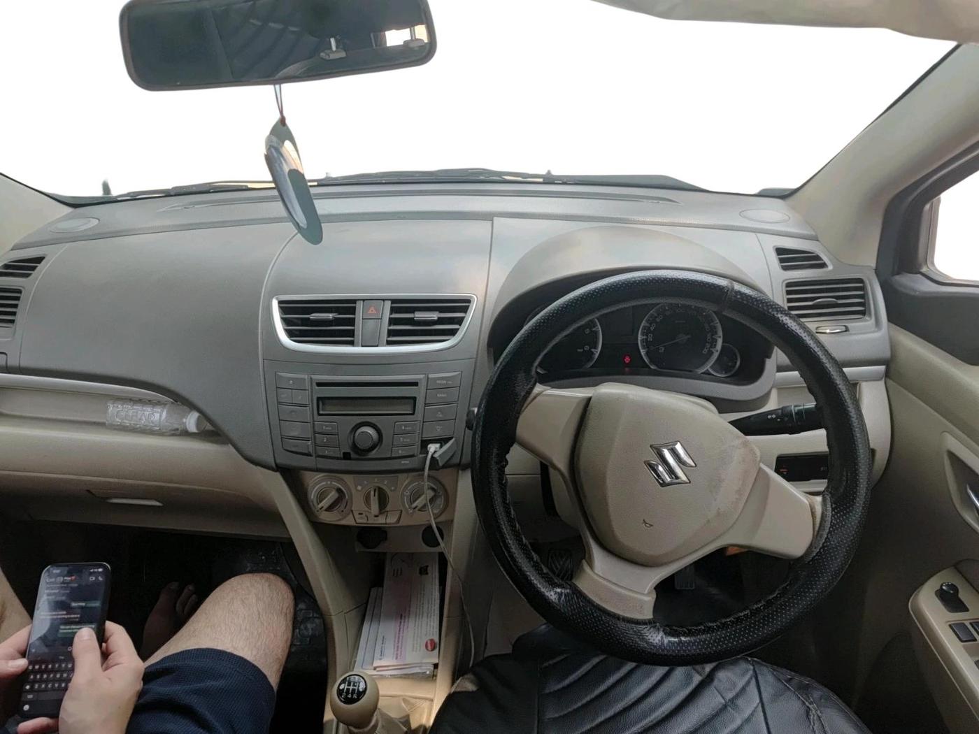 2013 Maruti Ertiga VDI, Diesel, Manual, 96,827 km, interior