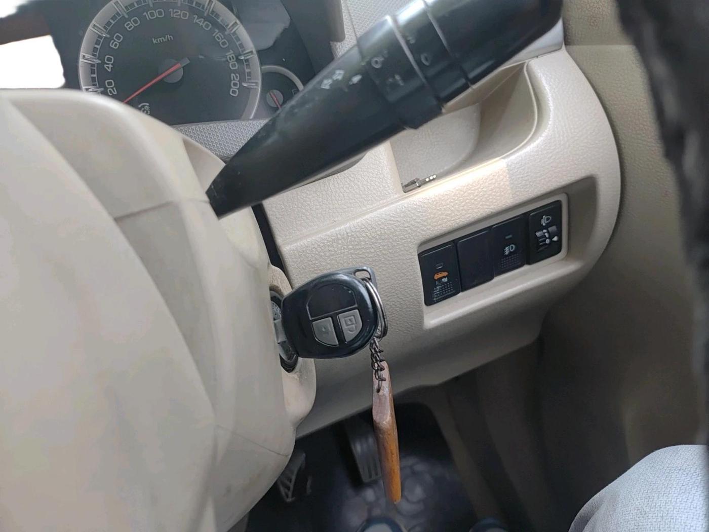 2013 Maruti Ertiga VDI, Diesel, Manual, 96,827 km, interior