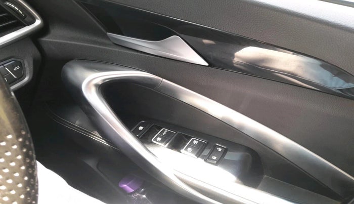 2021 MG HECTOR SHARP 2.0 DIESEL, Diesel, Manual, 1,49,977 km, interior