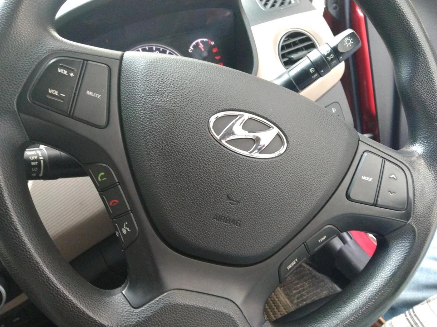 2019 Hyundai Grand i10 SPORTZ 1.2 KAPPA VTVT, CNG, Manual, 86,652 km, interior