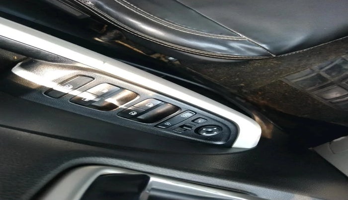 2023 Hyundai VENUE SX 1.2 PETROL, Petrol, Manual, 59,901 km, interior