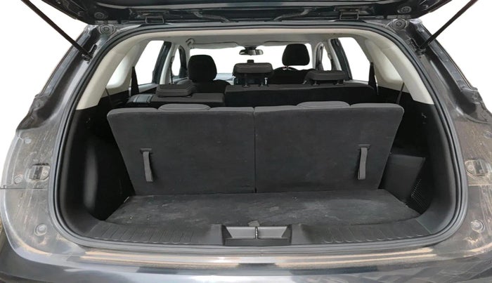 2021 MG HECTOR PLUS SUPER 2.0 DIESEL TURBO MT 7-STR, Diesel, Manual, 91,481 km, exterior