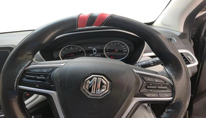 2021 MG HECTOR PLUS SUPER 2.0 DIESEL TURBO MT 7-STR, Diesel, Manual, 91,481 km, interior