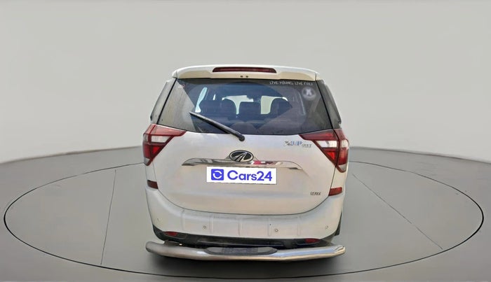 2020 Mahindra XUV500 W11, Diesel, Manual, 1,31,615 km, exterior