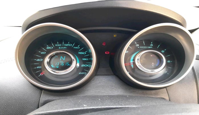 2020 Mahindra XUV500 W11, Diesel, Manual, 1,31,615 km, interior