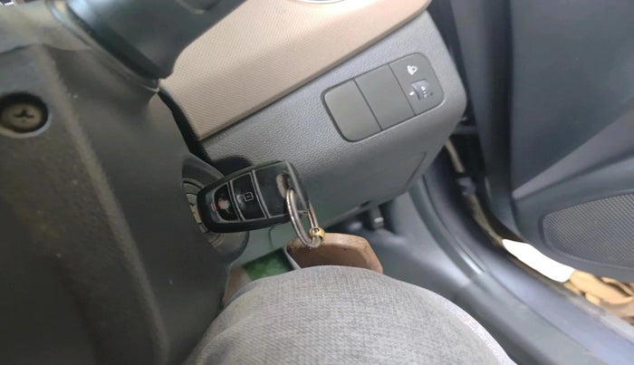 2015 Hyundai Grand i10 MAGNA 1.2 KAPPA VTVT, Petrol, Manual, 1,09,371 km, interior