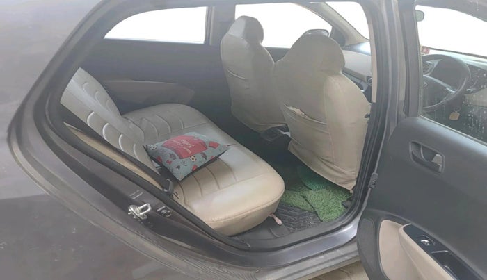 2015 Hyundai Grand i10 MAGNA 1.2 KAPPA VTVT, Petrol, Manual, 1,09,371 km, interior