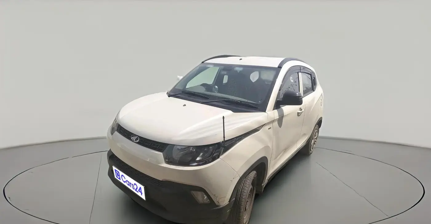 2016 Mahindra Kuv100 K4 6 STR, Petrol, Manual, 1,18,884 km, exterior