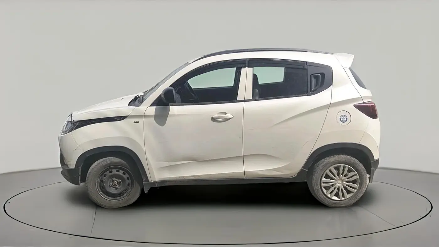 2016 Mahindra Kuv100 K4 6 STR, Petrol, Manual, 1,18,884 km, exterior