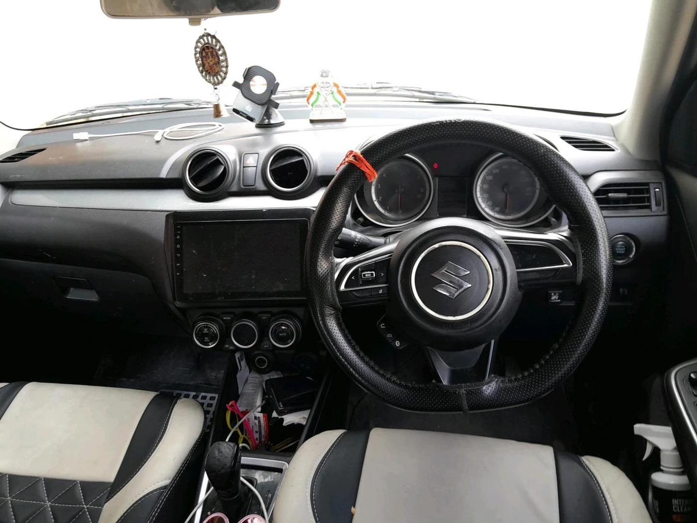 2019 Maruti Swift ZXI AMT, CNG, Automatic, 93,697 km, interior