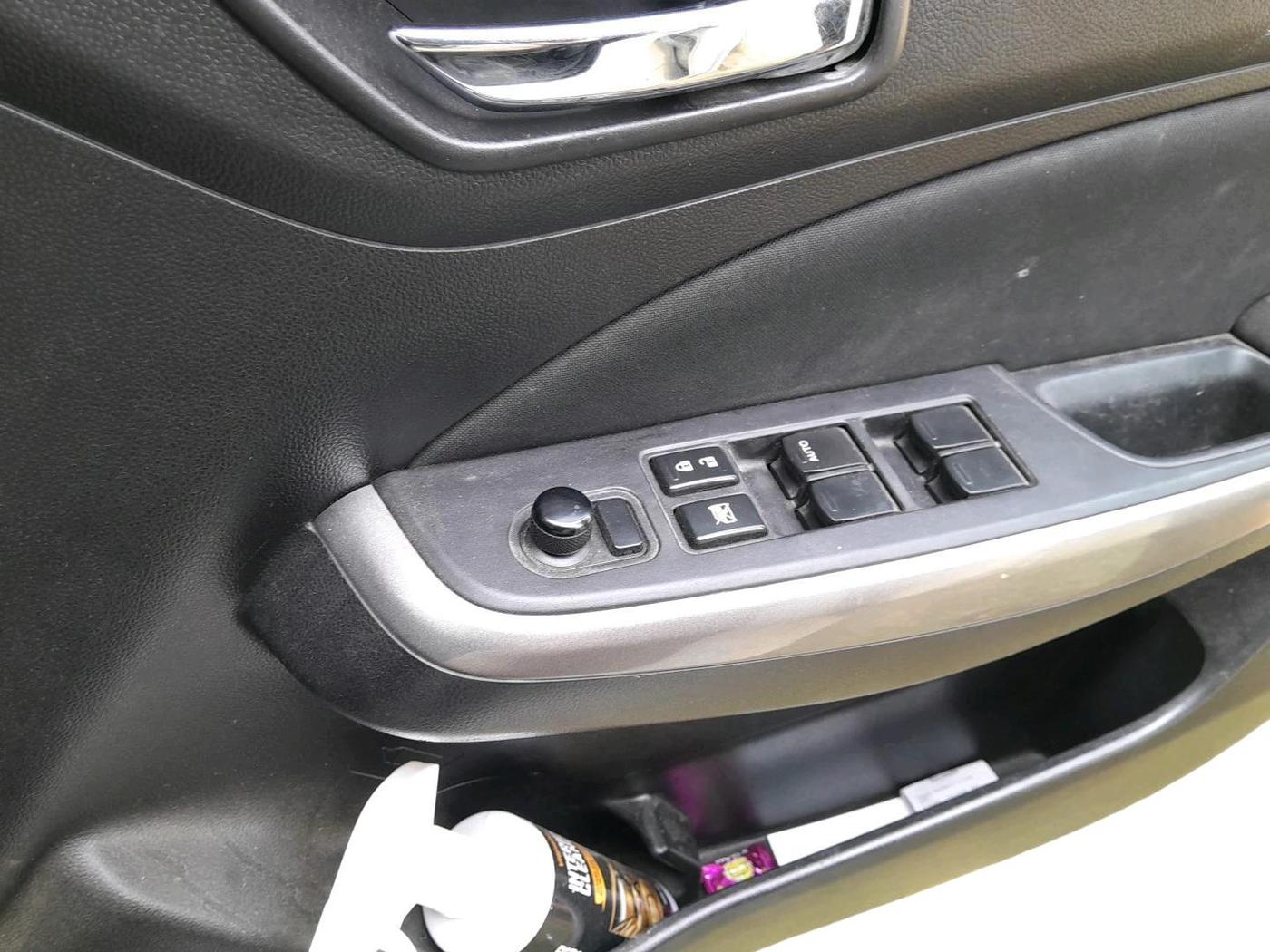 2019 Maruti Swift ZXI AMT, CNG, Automatic, 93,697 km, interior