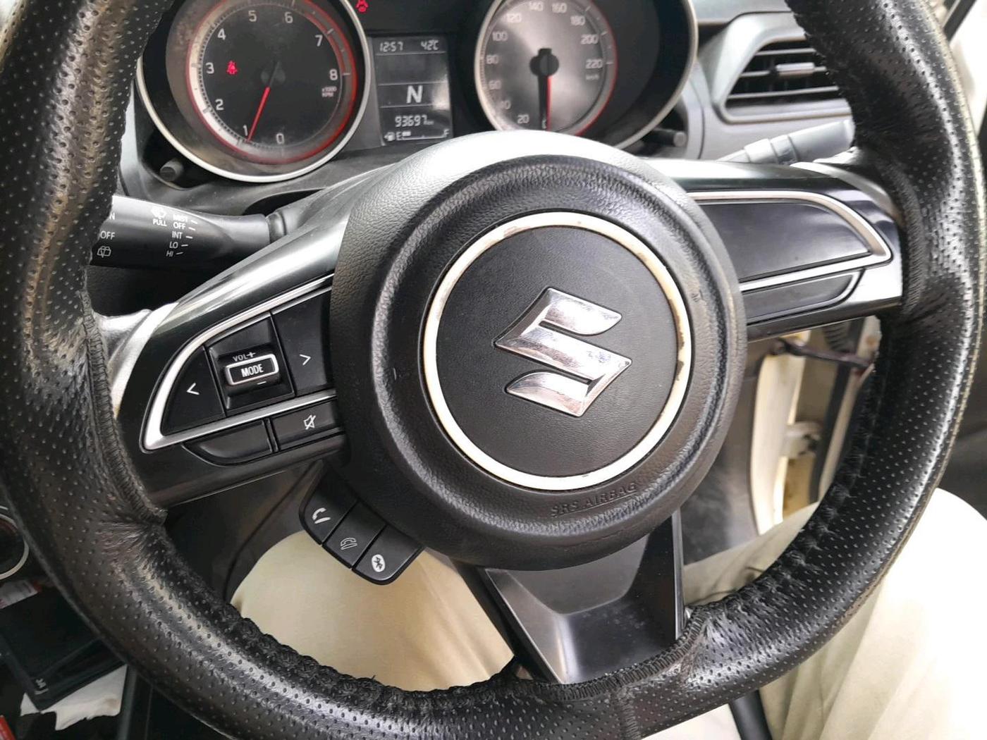 2019 Maruti Swift ZXI AMT, CNG, Automatic, 93,697 km, interior