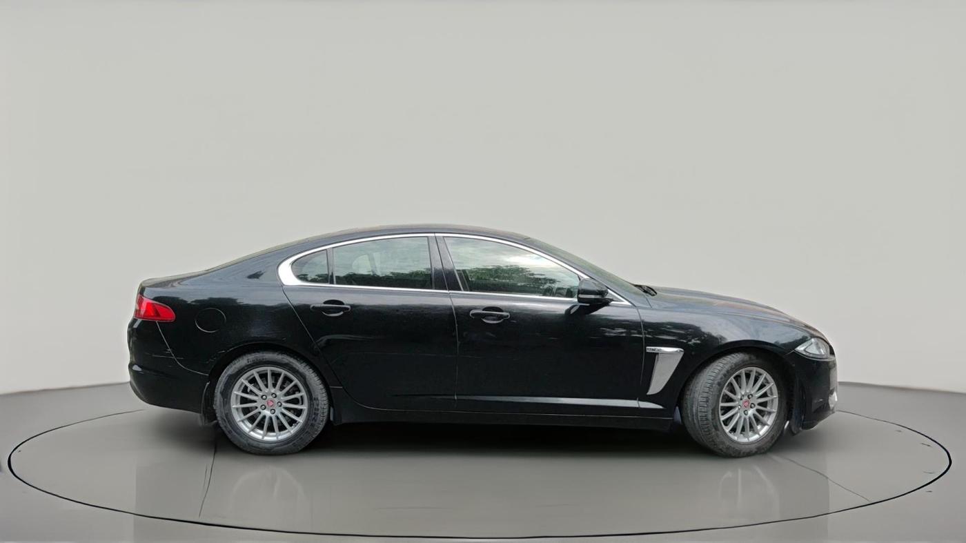 2015 Jaguar XF 2.2 DIESEL, Diesel, Automatic, 38,090 km, exterior