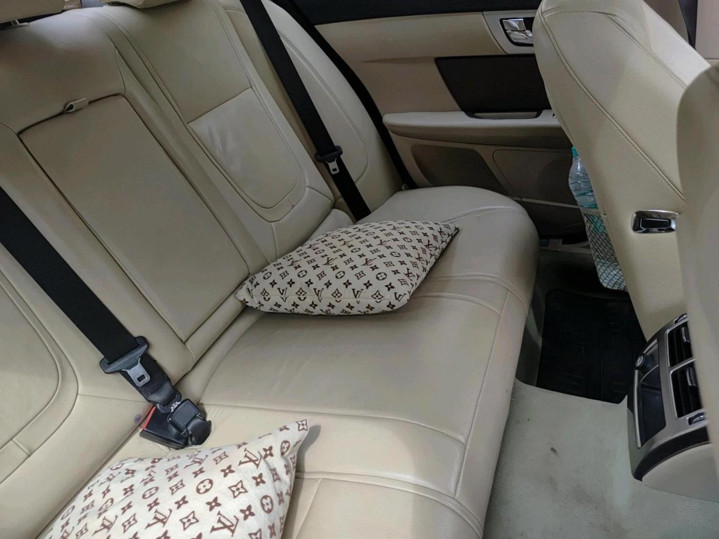 2015 Jaguar XF 2.2 DIESEL, Diesel, Automatic, 38,090 km, interior