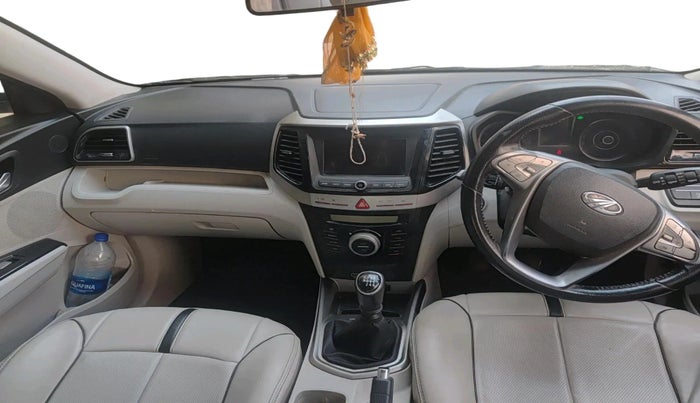 2019 Mahindra XUV300 W8 1.2 PETROL, Petrol, Manual, 80,096 km, interior
