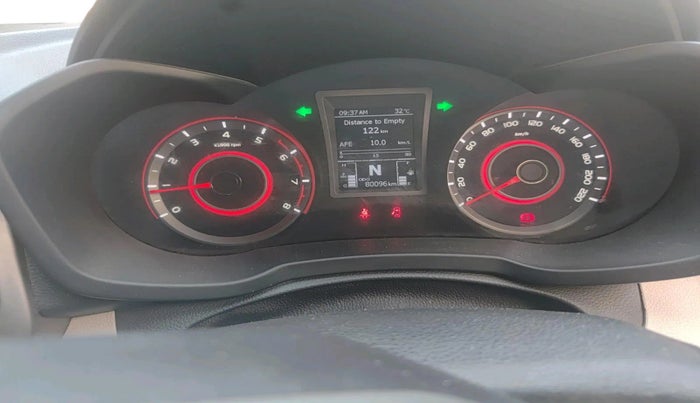 2019 Mahindra XUV300 W8 1.2 PETROL, Petrol, Manual, 80,096 km, interior