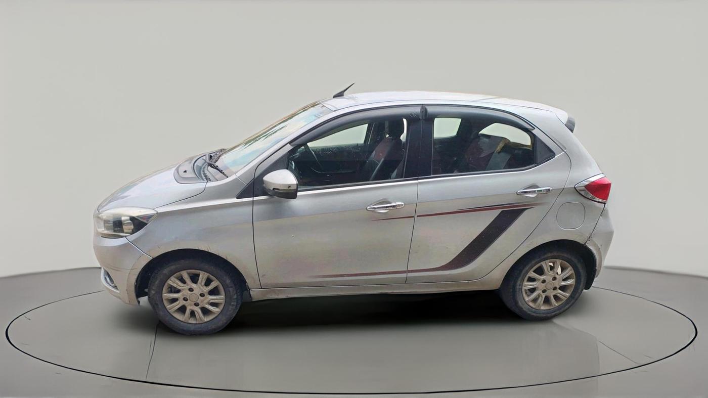 2017 Tata Tiago XZA PETROL, Petrol, Automatic, 1,15,845 km, exterior
