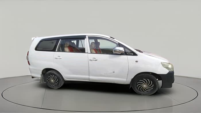 2013 Toyota Innova 2.5 G2 7STR, Diesel, Manual, 3,83,673 km, exterior